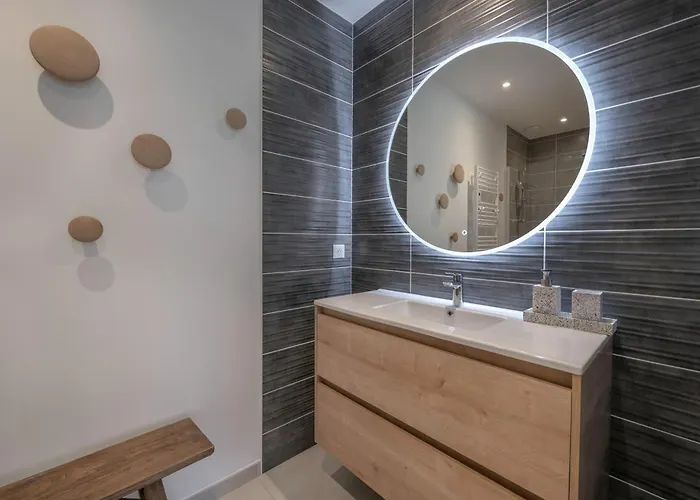 A 700m Du Port De Piriac, Maison Neuve Pour 7 *